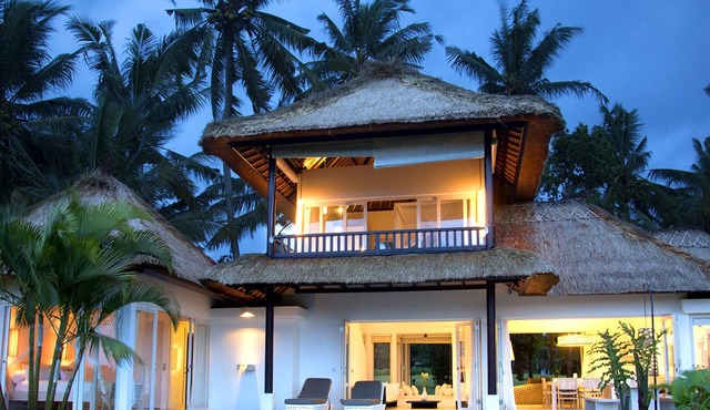 “Summer Moon, Ricefield Sunset front Private Pool” in Ubud