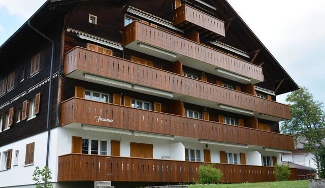Suzanne Nr. 18 Appartement/Fewo, Dusche oder Bad, WC 5-Bettwohnung by Interhome in Gstaad