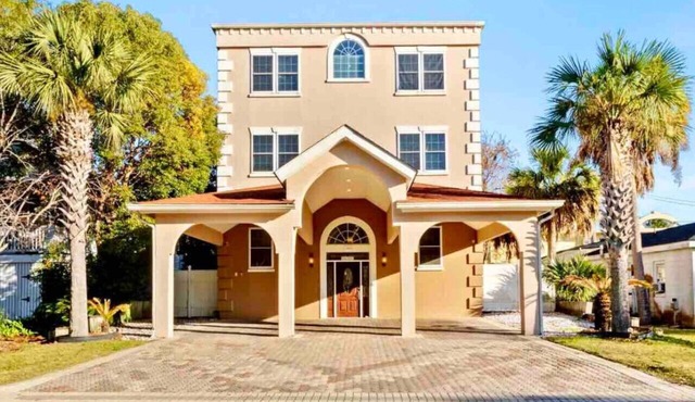 Unique 7BR Entire Home With Private Pool in Tybee Island