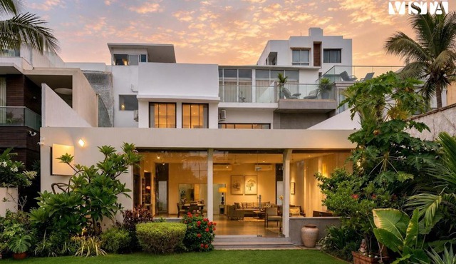 Vaana by the Sea - Juhu Beach, Part of StayVista in Mumbai
