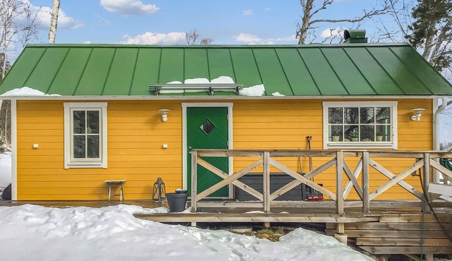 Vacation home directly on the lake, Trehörningen in Uppsala