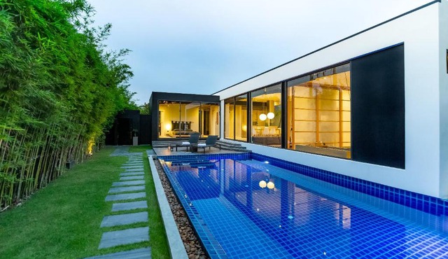 Villa Kuso in Layan Beach