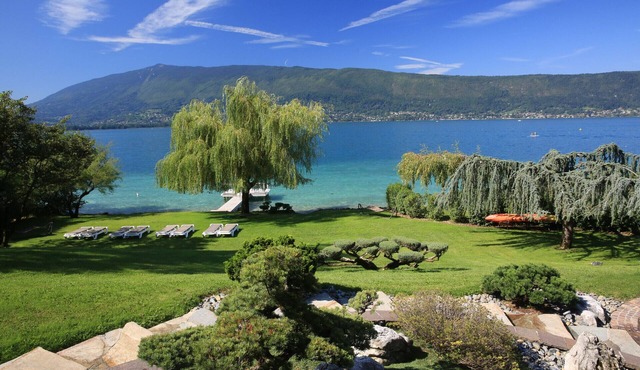 Villa le France 5 stars Vision Luxe 10 people 5 bedrooms Annecy in Veyrier-du-Lac