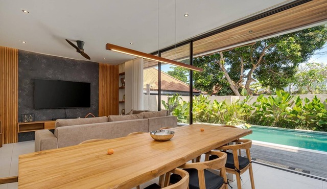 Villa Villa MoonShine – Where Tranquillity Meets Tropical Sparkle in Sanur