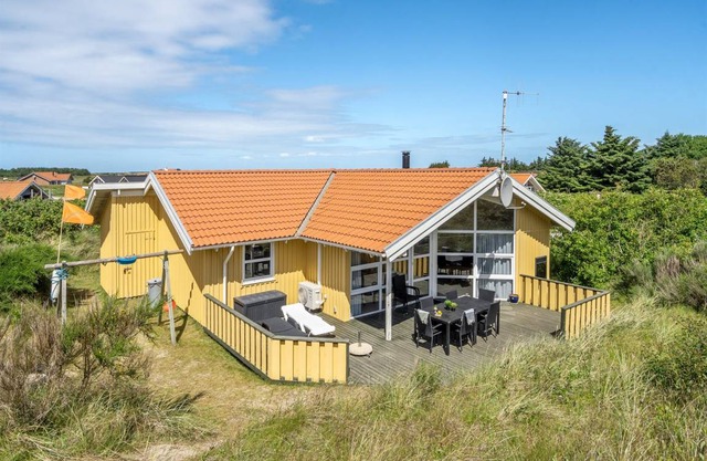 Holiday Haurvig 