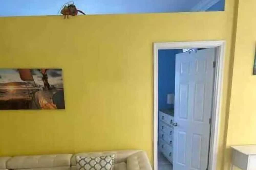 Photo of Livingroom in Alice Town