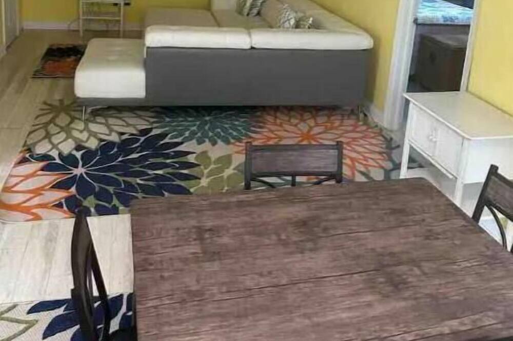 Photo of Bedroom in Alice Town