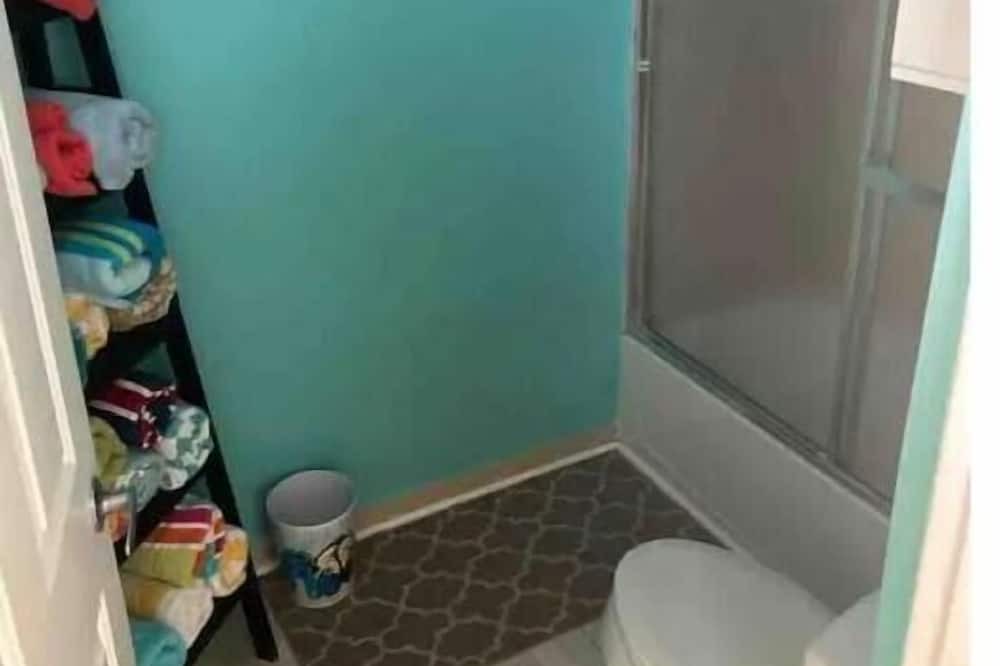 Photo of Bathroom in Alice Town