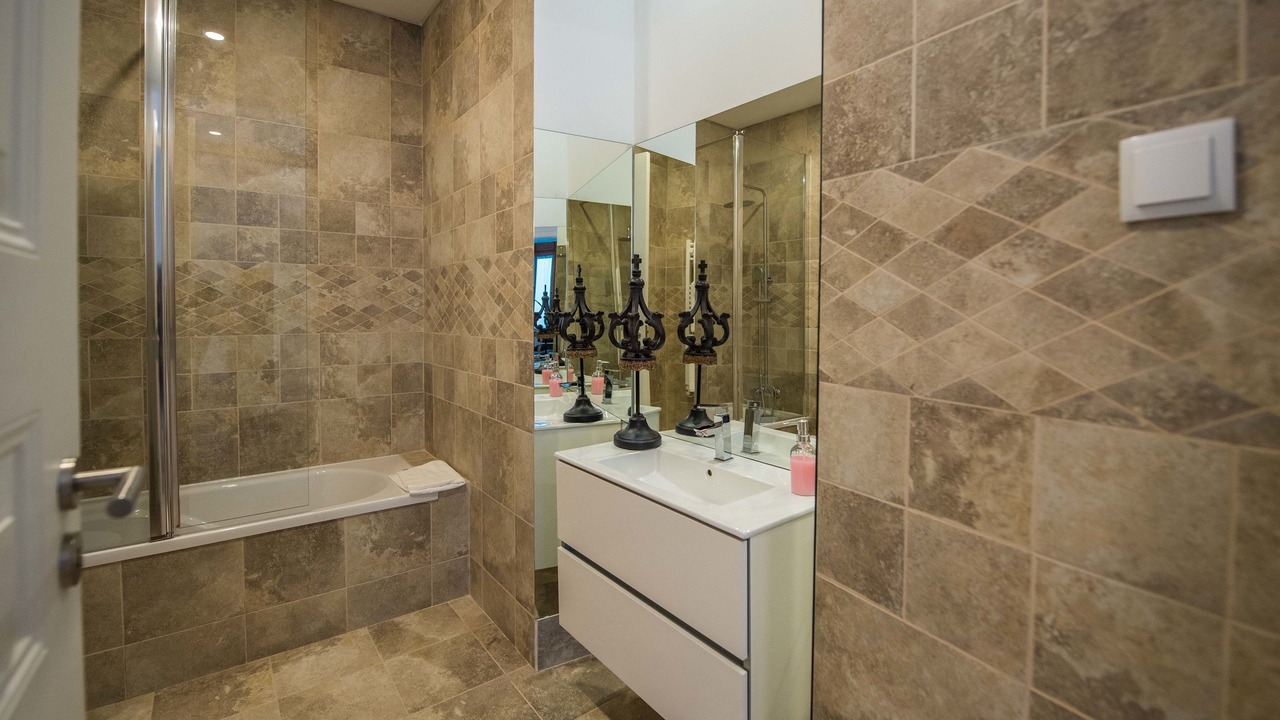 Photo of Bathroom in Eugaria