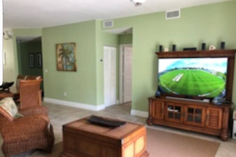Photo of Livingroom in Alice Town