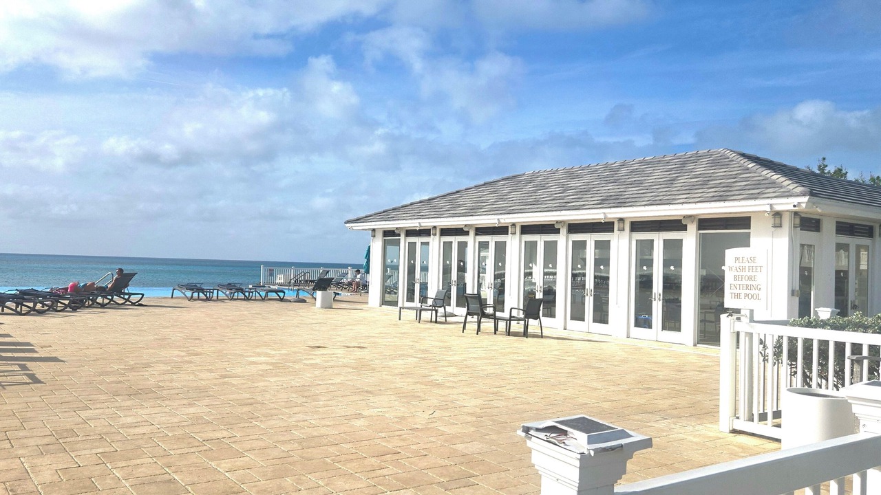 Photo of Patio Balcony in Alice Town