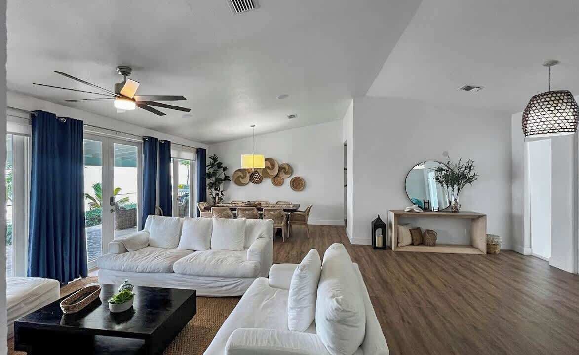 Photo of Livingroom in Alice Town