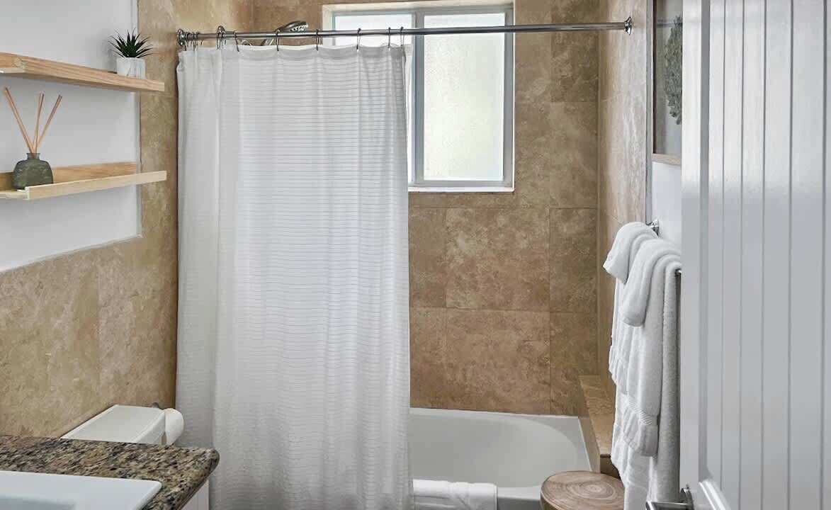 Photo of Bathroom in Alice Town
