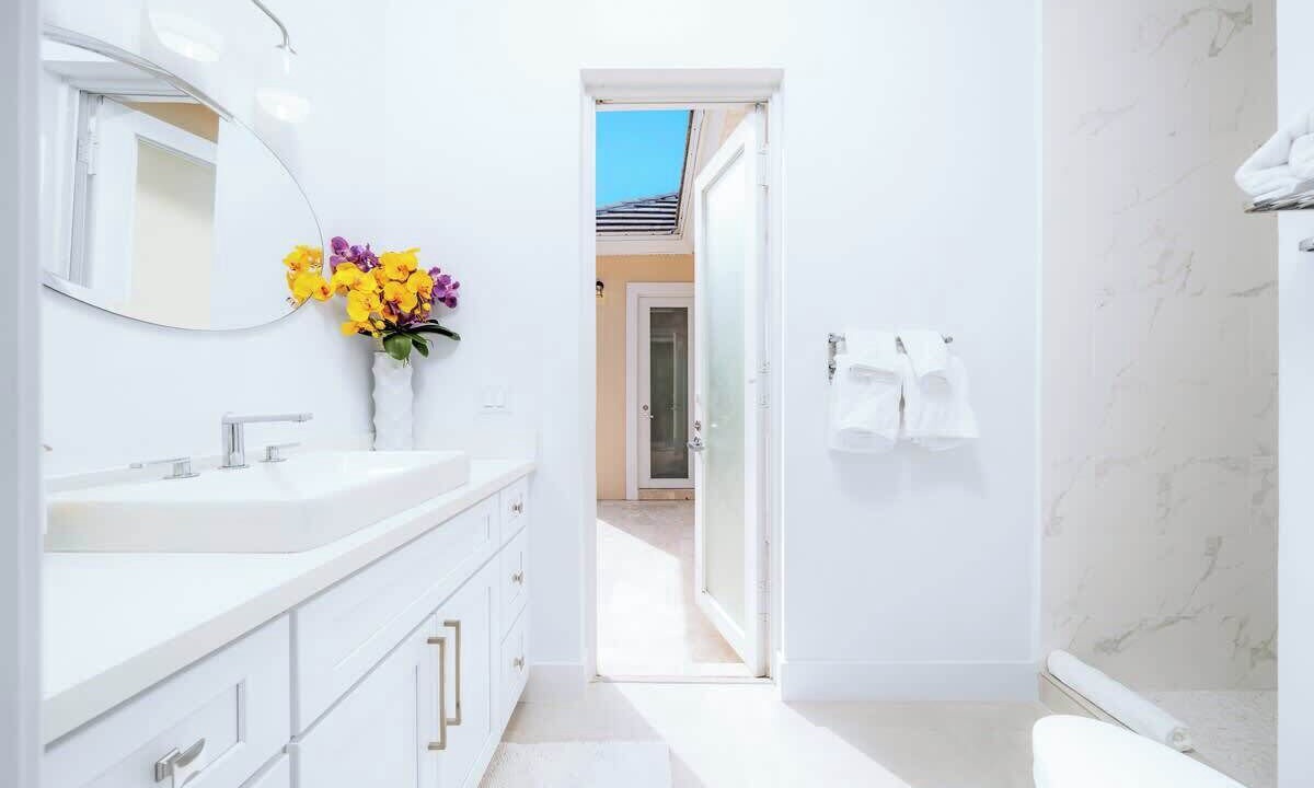 Photo of Bathroom in Alice Town
