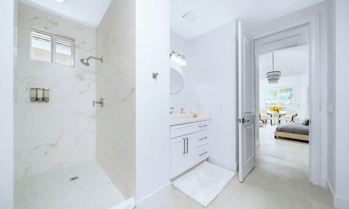 Photo of Bathroom in Alice Town
