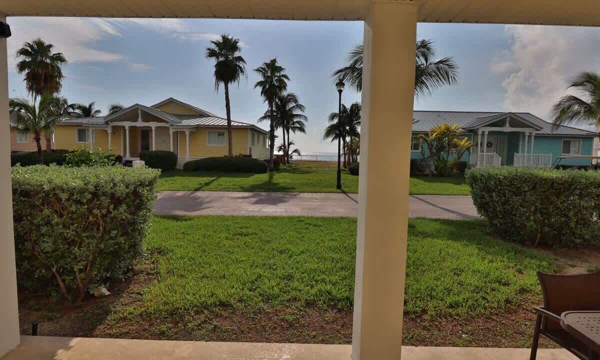 Photo of Patio Balcony in Alice Town