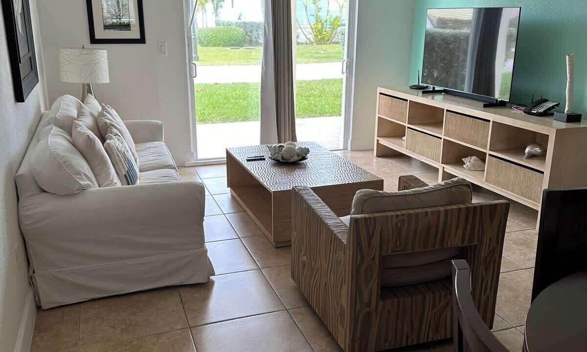 Photo of Livingroom in Alice Town