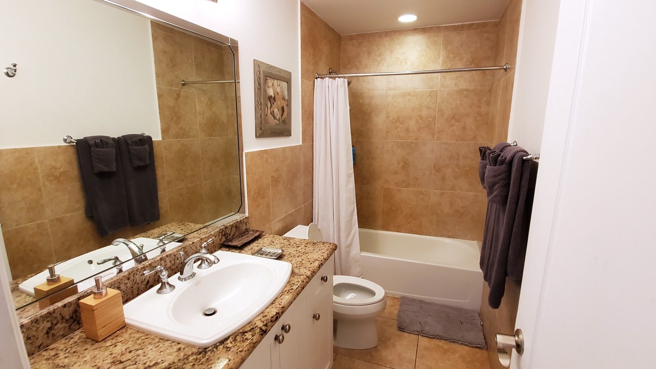 Photo of Bathroom in Alice Town