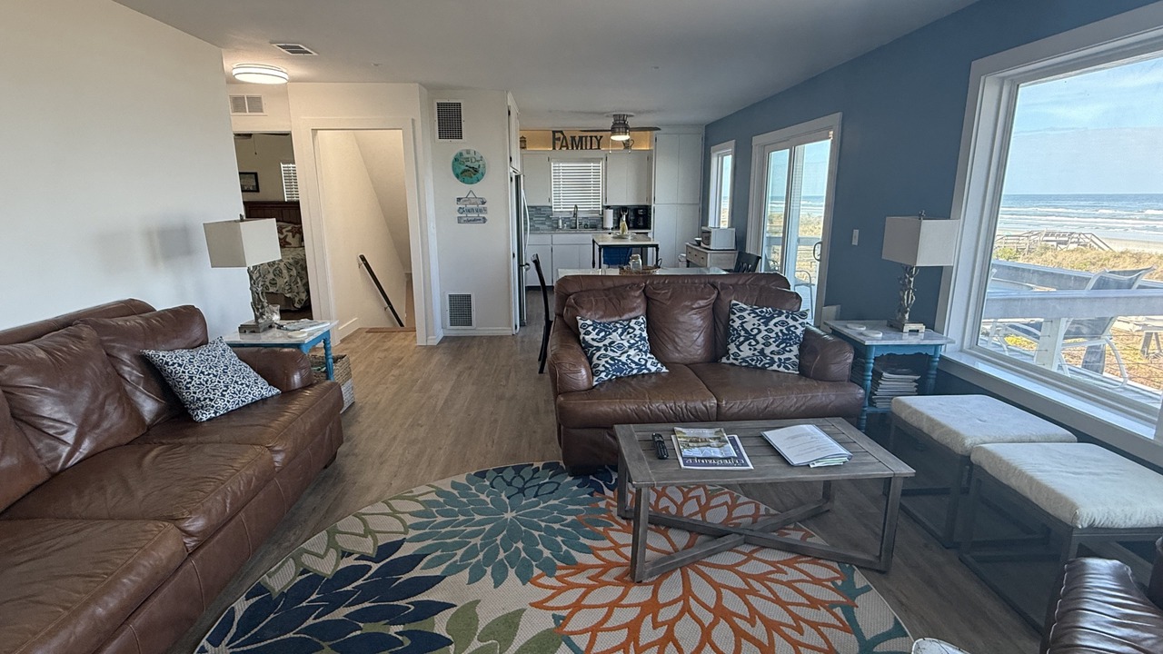 Photo of Livingroom in Crescent Beach