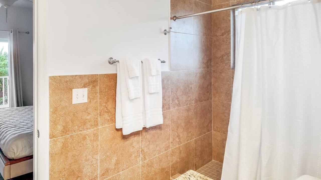 Photo of Bathroom in Alice Town