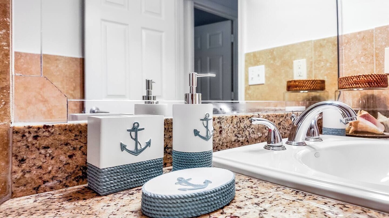 Photo of Bathroom in Alice Town
