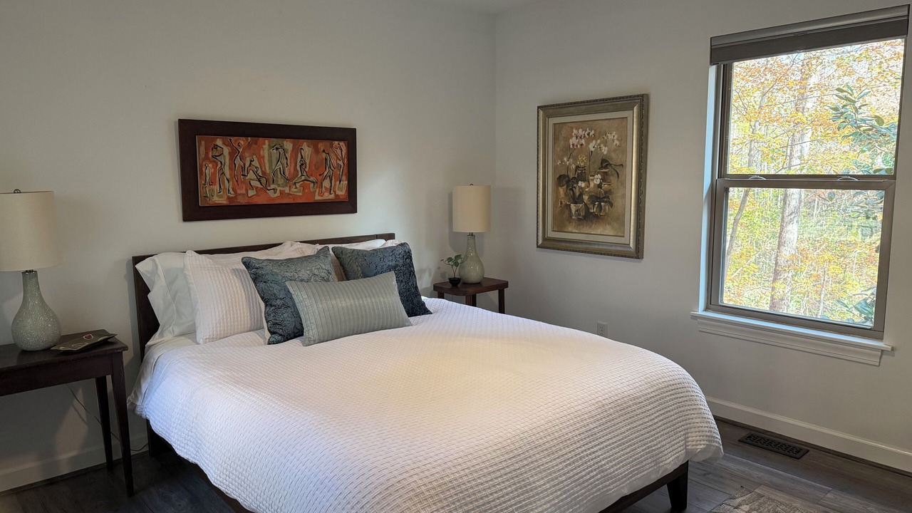 Photo of Bedroom in Lynn