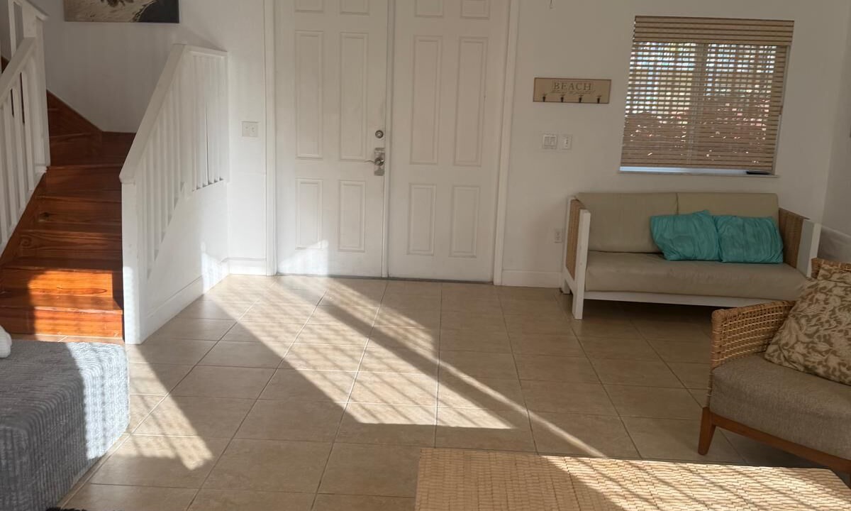 Photo of Livingroom in Alice Town