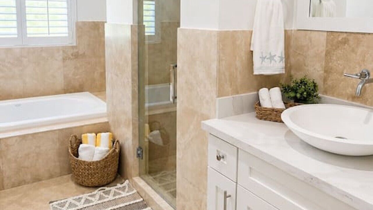 Photo of Bathroom in Alice Town
