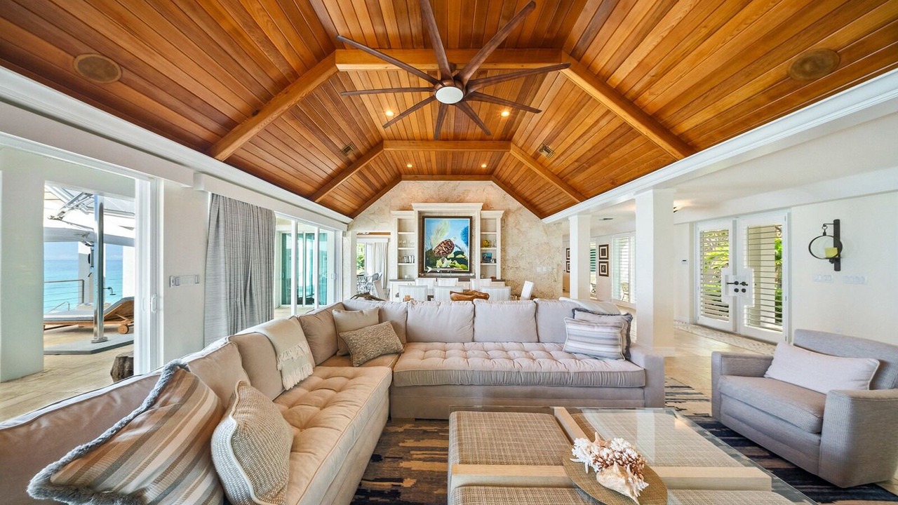 Photo of Livingroom in Cat Cay