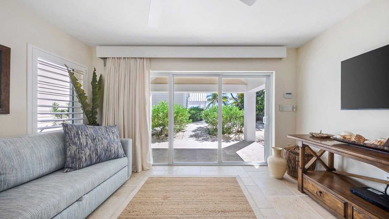 Photo of Livingroom in Cat Cay