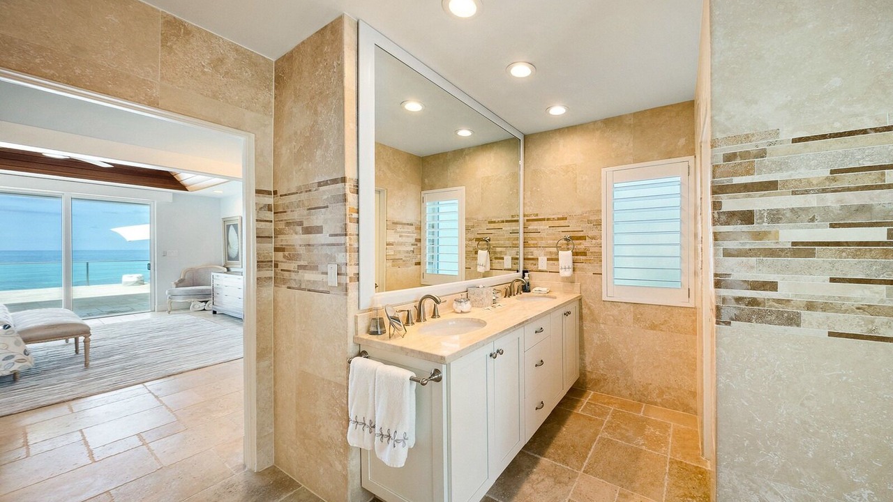 Photo of Bathroom in Cat Cay