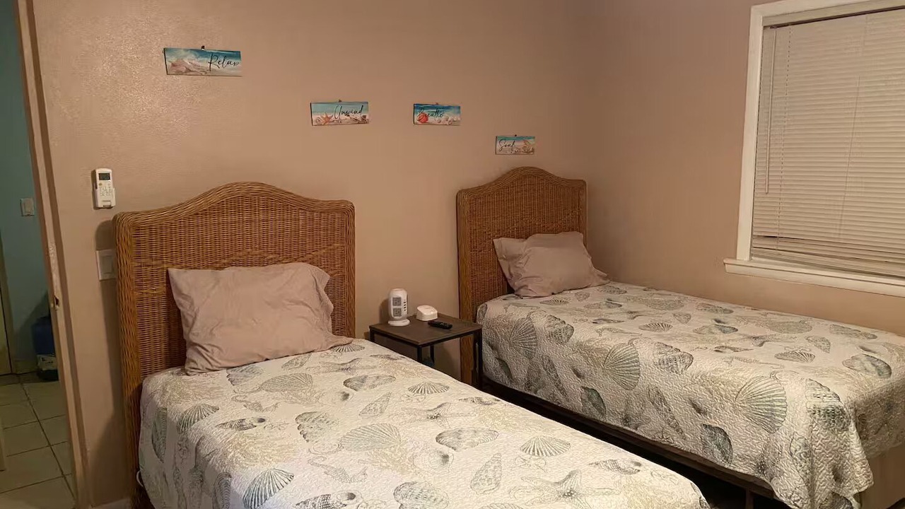 Photo of Bedroom in Alice Town