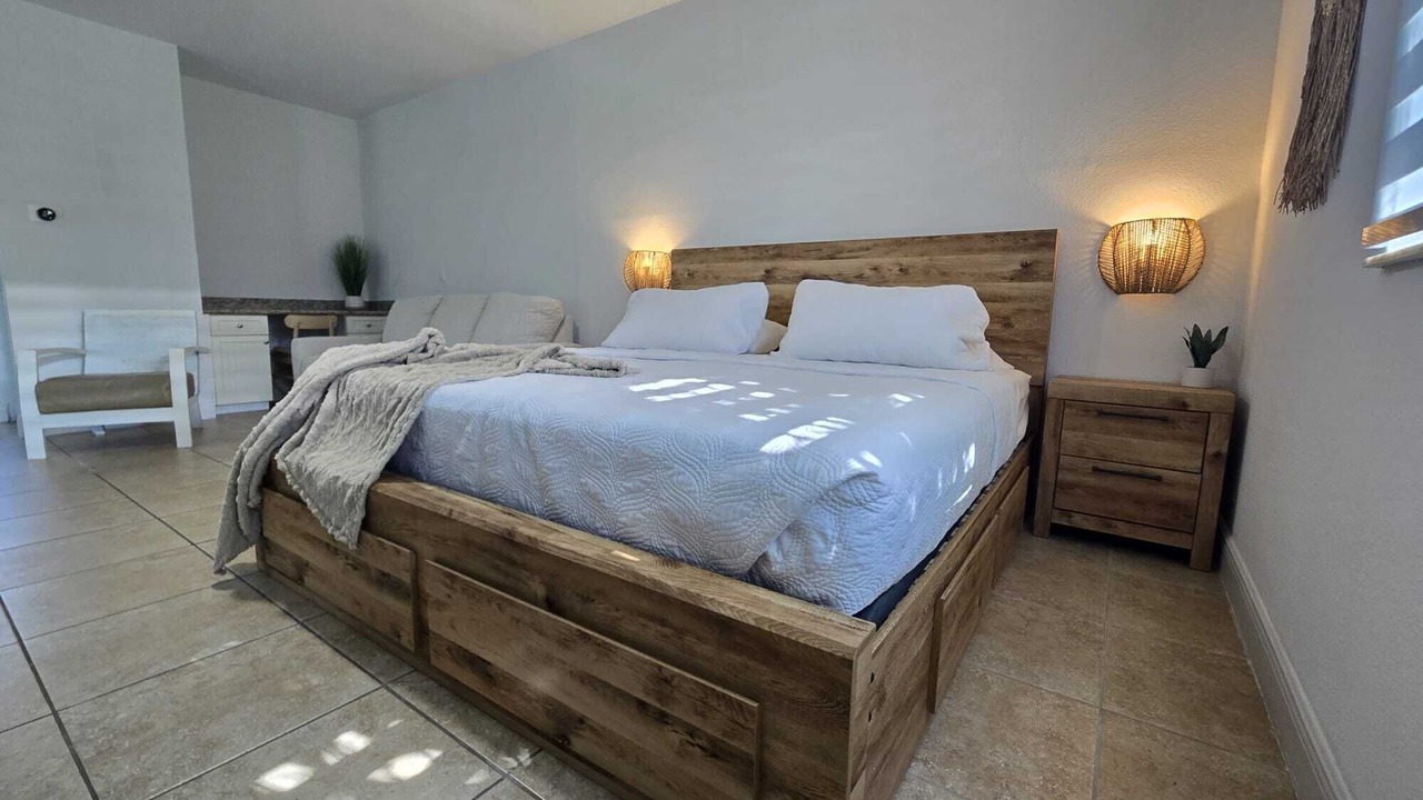 Photo of Bedroom in Alice Town