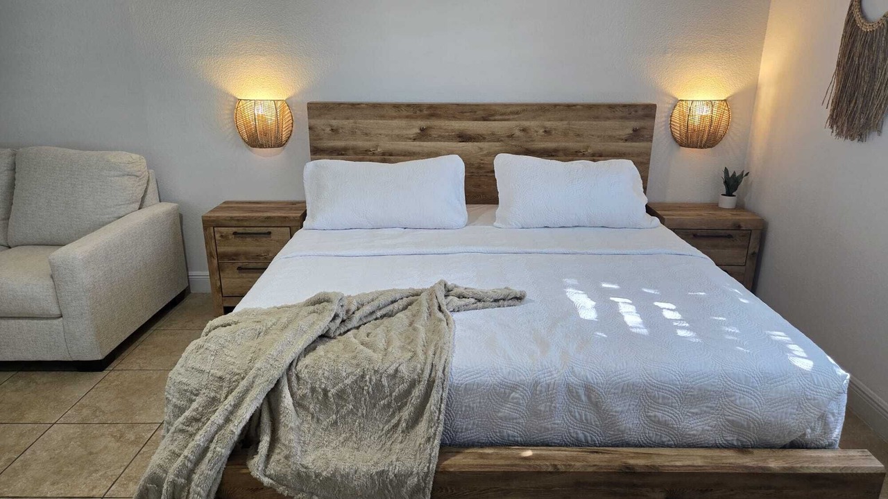 Photo of Bedroom in Alice Town