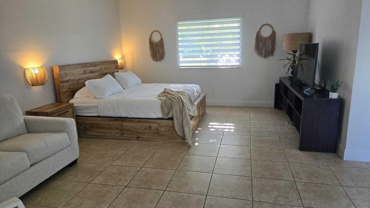 Photo of Bedroom in Alice Town