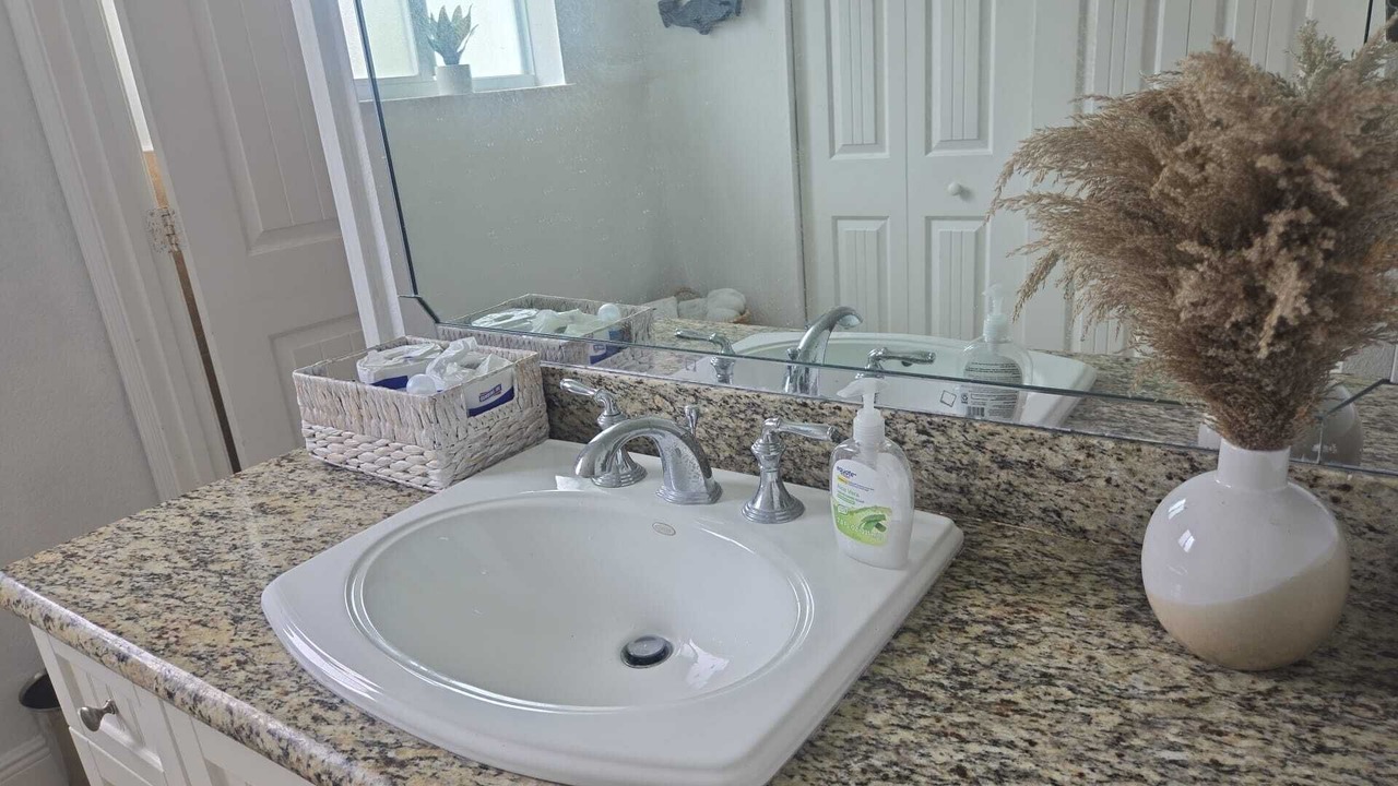 Photo of Bathroom in Alice Town