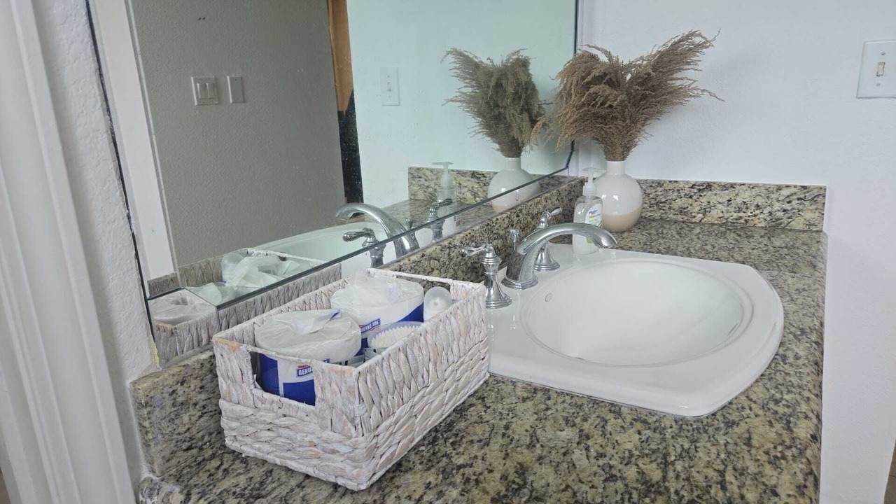 Photo of Bathroom in Alice Town