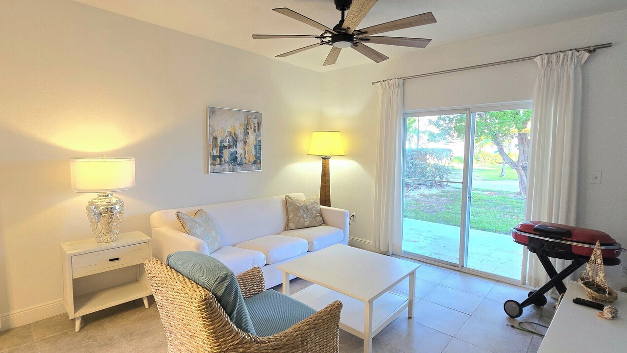 Photo of Livingroom in Alice Town