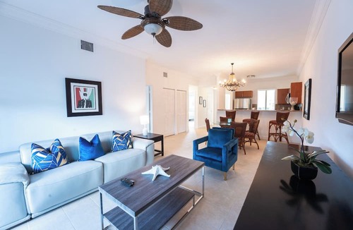 Alice Town Condo | Seaside Retreat: Charming 2BR Condo in Bimini Bay Community