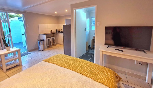 Ivy Place Studio Apartment in Cape Town
