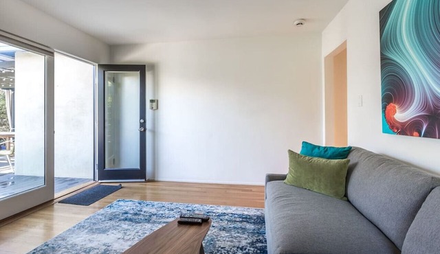 Heart of Venice Designer Home Near Abbot Kinney in Los Angeles
