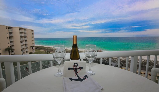 506- Stunning one bedroom condo in Destin