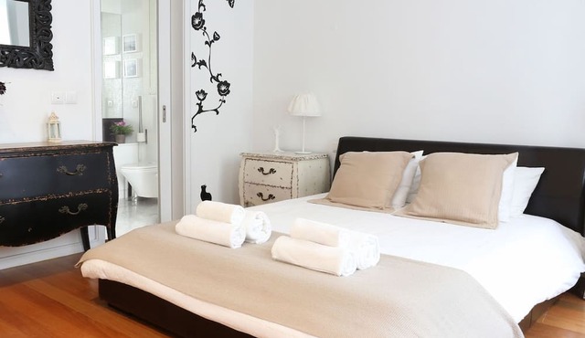 Comfort Apartment with Balcony by LovelyStay in Lisboa