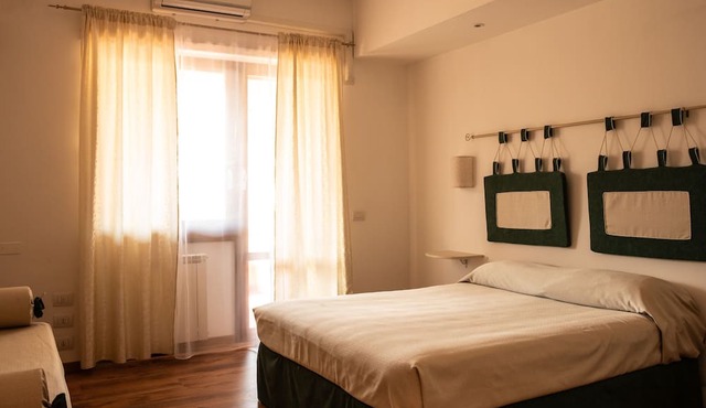 Domus Piscariae - Apartment with Private Terrace, Wi-Fi and Air Conditioning in Roma
