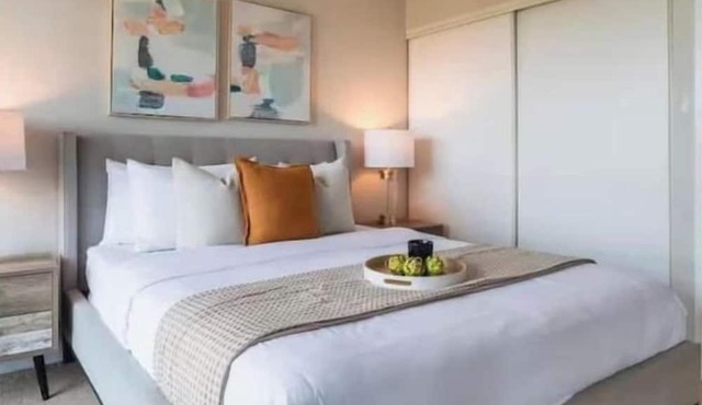 Luxury Cozy Private Room~Private Bath ~ Shared Home in Regina