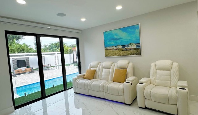 Charming 3-bedroom house in marvelous Miami with AC, WiFi in Miami